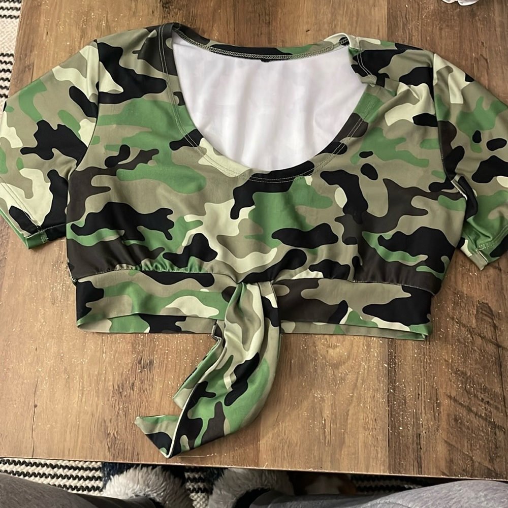 Twin peaks camo military top